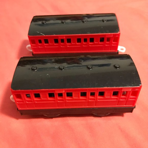 Thomas & Friends Passenger Coaches - 7 in total - Picture 8 of 15